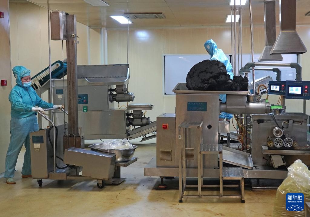 活力中國調研行丨&ldquo;老藥方&rdquo;邂逅智慧工廠 中醫藥產業煥新升級